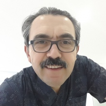 Dt. Özkan Saracalıoğlu